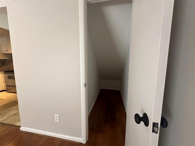 5123 Del Monte Drive 8, Houston, TX 77056