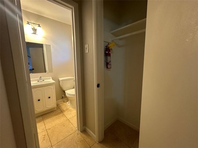 5123 Del Monte Drive 8, Houston, TX 77056