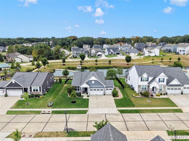 183 Redmond Pines Drive, Wentzville, MO 63385
