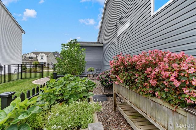 183 Redmond Pines Drive, Wentzville, MO 63385