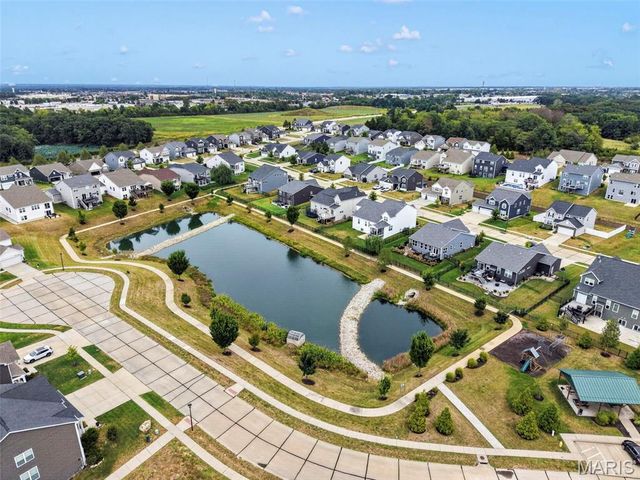 183 Redmond Pines Drive, Wentzville, MO 63385
