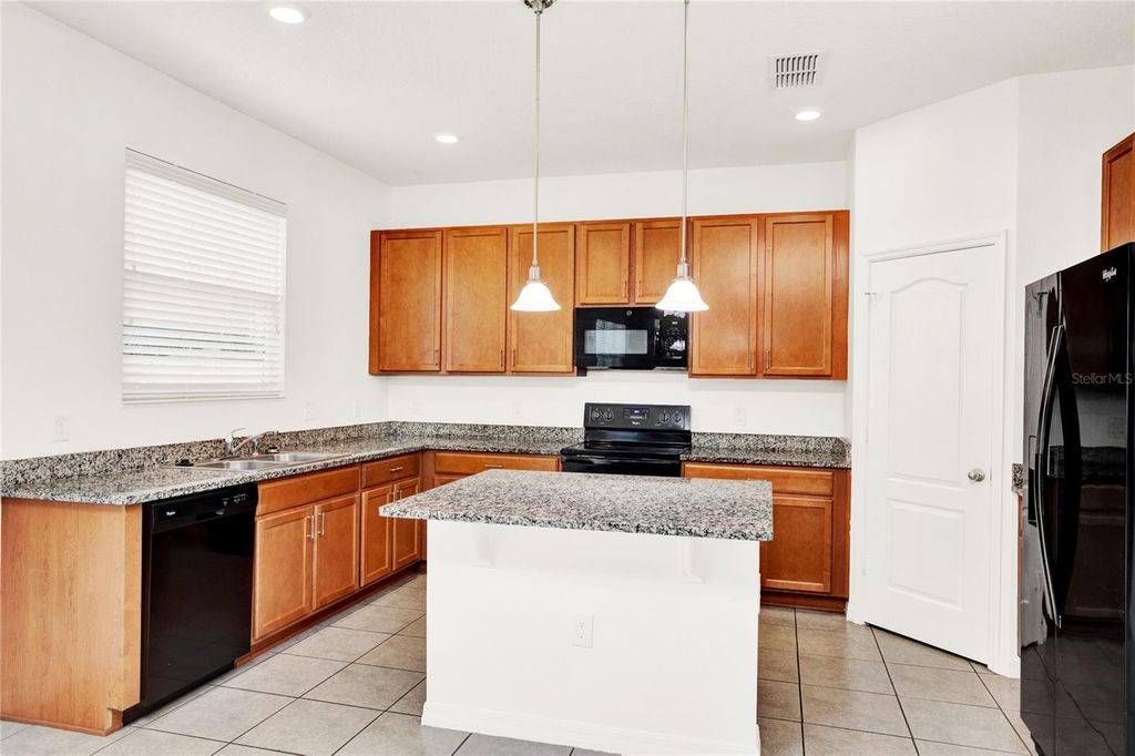 Image 12 of property listing at 14571 WARD ROAD, Orlando, FL 32824