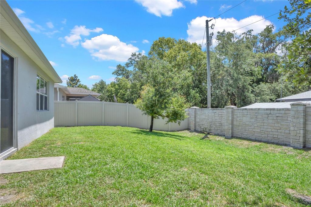 Image 32 of property listing at 14571 WARD ROAD, Orlando, FL 32824