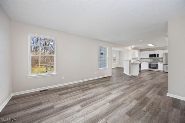 6227 Whitetail Run, Bedford, OH 44146