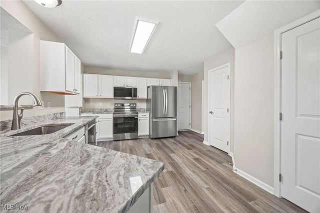 6227 Whitetail Run, Bedford, OH 44146