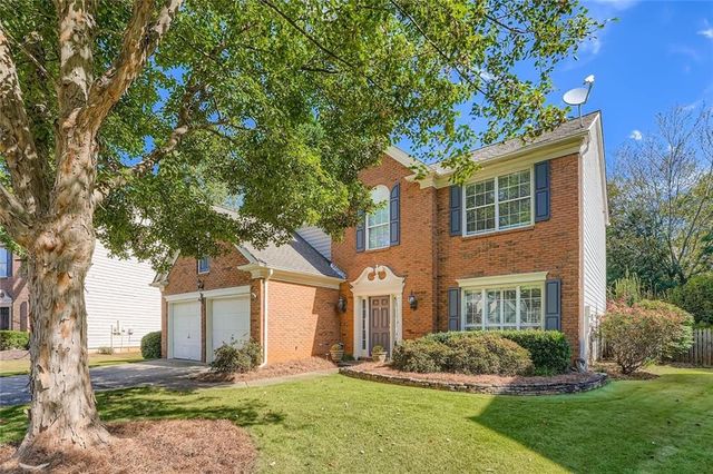 120 Lyndhurst Court, Roswell, GA 30075