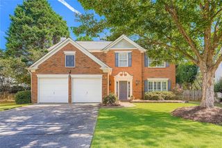 120 Lyndhurst Court, Roswell, GA 30075