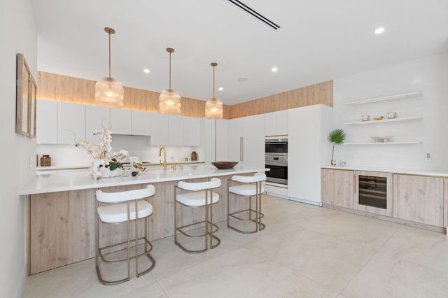 2506 NE 14TH Street, Fort Lauderdale, FL 33304
