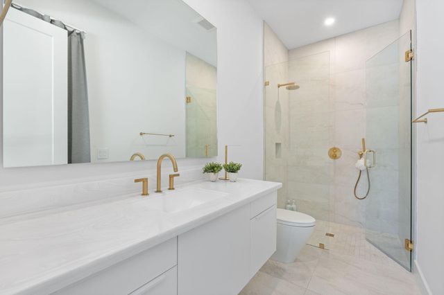 2506 NE 14TH Street, Fort Lauderdale, FL 33304