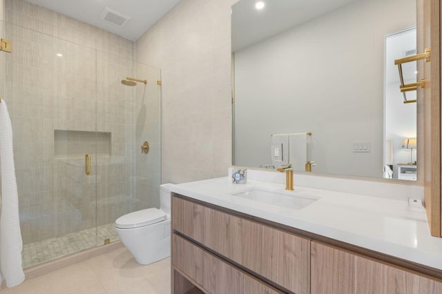 2506 NE 14TH Street, Fort Lauderdale, FL 33304