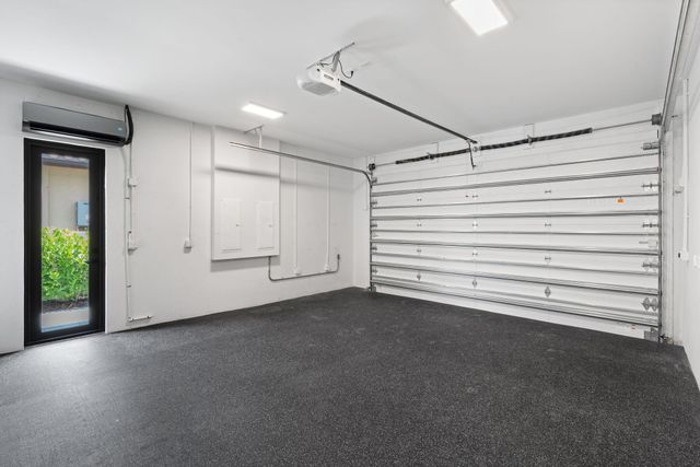2506 NE 14TH Street, Fort Lauderdale, FL 33304