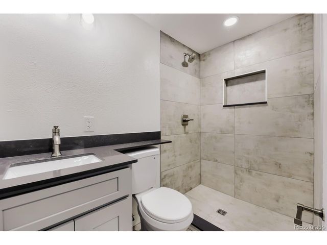 5760 W 71st Ave, Arvada, CO 80003