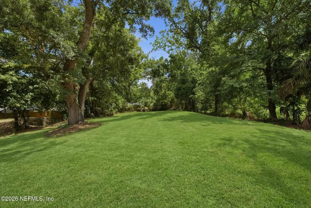 4030 HUNTER Circle, Jacksonville, FL 32207