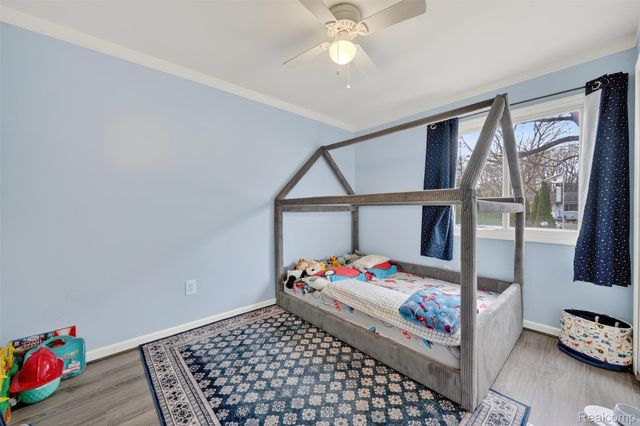 31674 Grove, Fraser, MI 48026