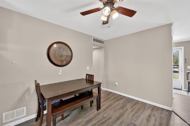 31674 Grove, Fraser, MI 48026