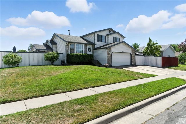 1827 W OMNI AVE, Salt Lake City, UT 84116