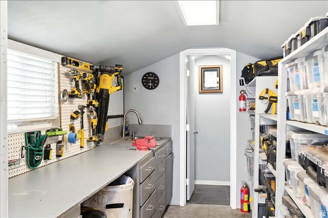 1827 W OMNI AVE, Salt Lake City, UT 84116