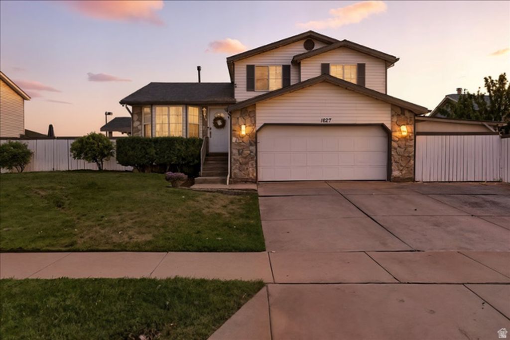 1827 W OMNI AVE, Salt Lake City, UT 84116