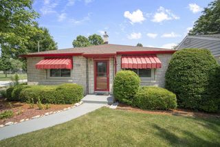 1101 S Grand AVENUE, Waukesha, WI 53186