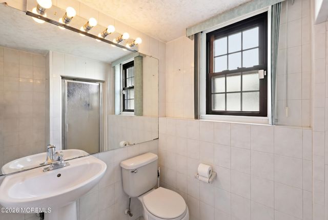 1025 Bay Avenue, Toms River, NJ 08753