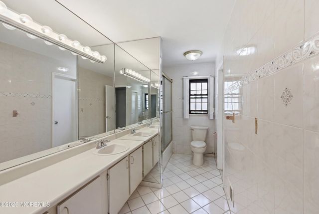 1025 Bay Avenue, Toms River, NJ 08753