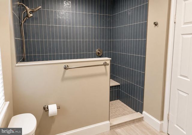 23 LAUREL CIR, Newtown, PA 18940