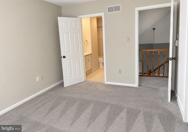 23 LAUREL CIR, Newtown, PA 18940