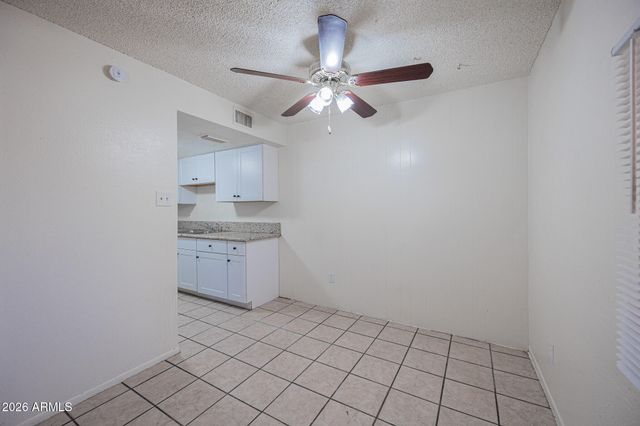 5040 N 40TH Avenue, Phoenix, AZ 85019