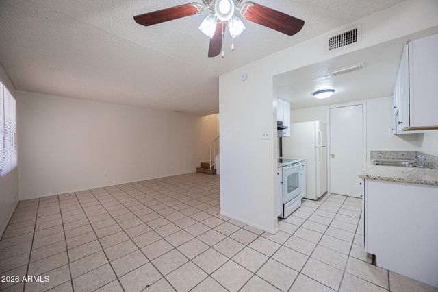 5040 N 40TH Avenue, Phoenix, AZ 85019