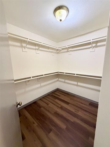 9327 Westacre Place, Houston, TX 77083