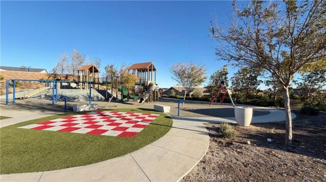 5385 La Bodega, Fontana, CA 92336