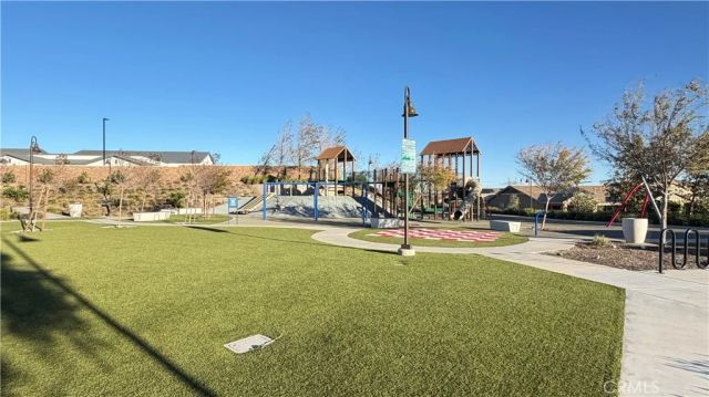 5385 La Bodega, Fontana, CA 92336