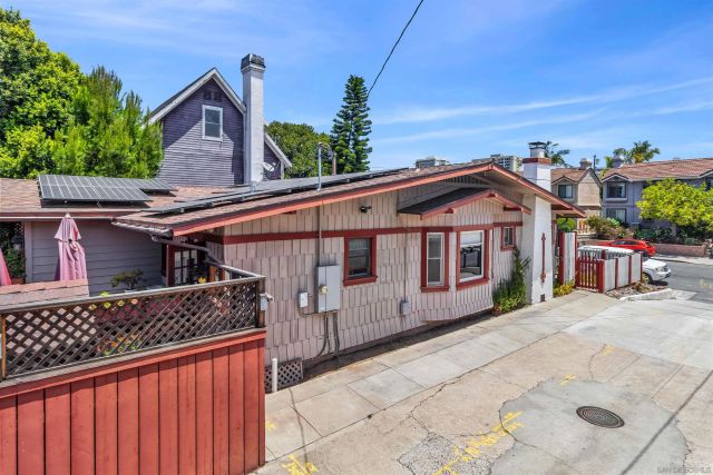 3776 Herbert St, San Diego, CA 92103