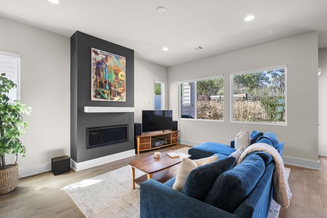 5214 Pink Poppy PASS, Austin, TX 78735