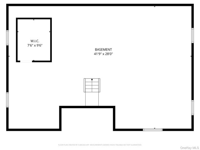 744 Plato Street, Franklin Square, NY 11010