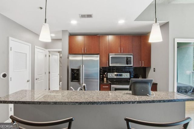 950 W Peachtree Street NW 913, Atlanta, GA 30309