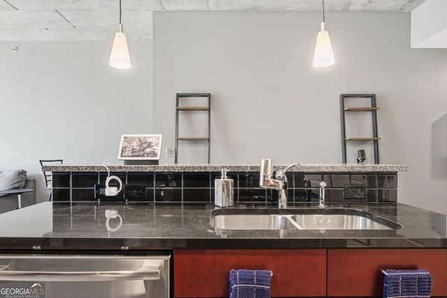 950 W Peachtree Street NW 913, Atlanta, GA 30309