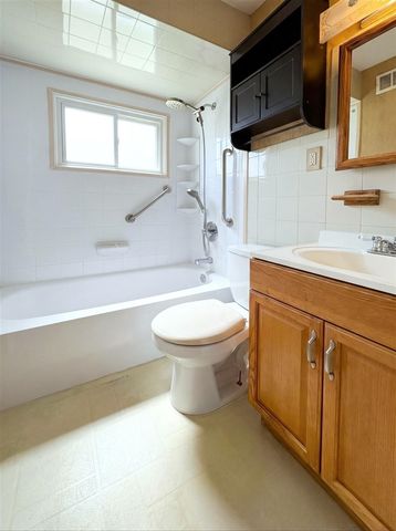 24601 Dartmouth Street, Dearborn Heights, MI 48125