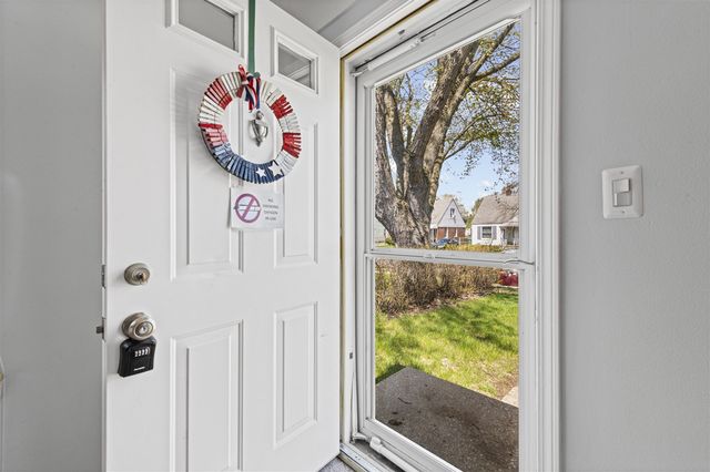 24601 Dartmouth Street, Dearborn Heights, MI 48125