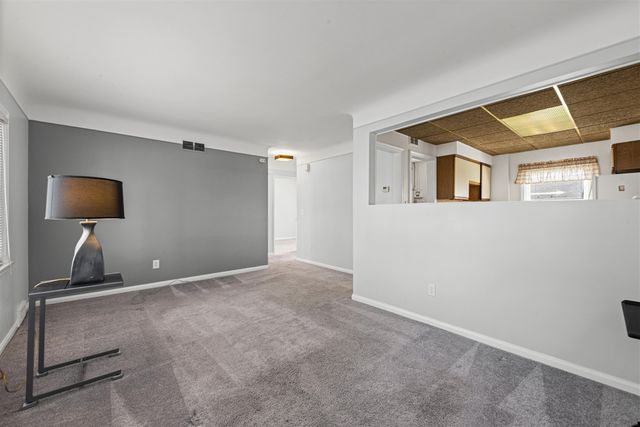 24601 Dartmouth Street, Dearborn Heights, MI 48125