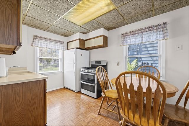 24601 Dartmouth Street, Dearborn Heights, MI 48125