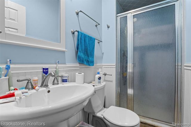 23059 Remick Drive, Clinton Township, MI 48036
