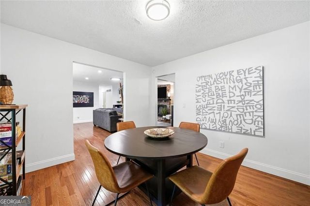 306 Jason Court, Woodstock, GA 30188