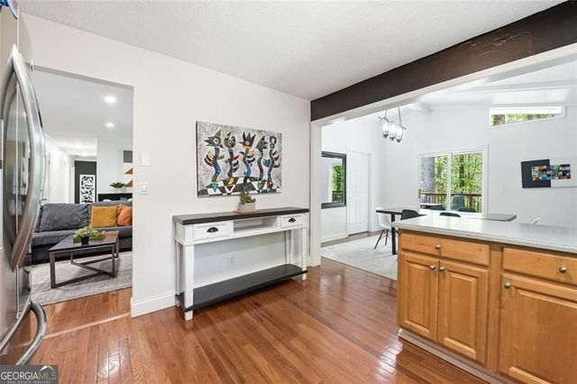 306 Jason Court, Woodstock, GA 30188