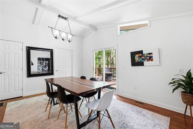 306 Jason Court, Woodstock, GA 30188