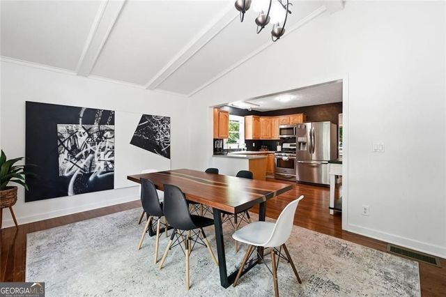 306 Jason Court, Woodstock, GA 30188