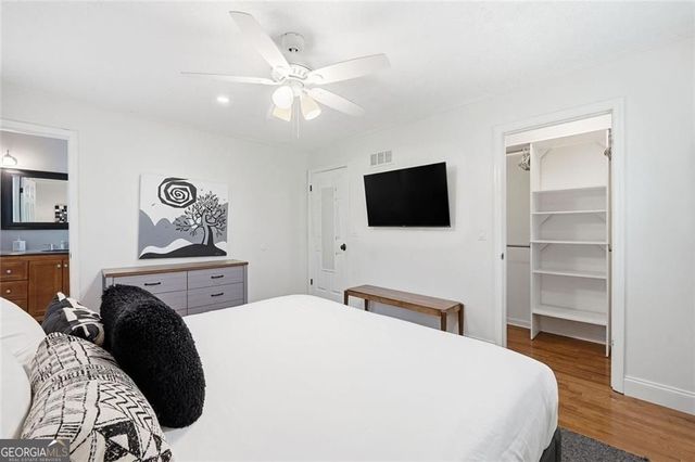 306 Jason Court, Woodstock, GA 30188