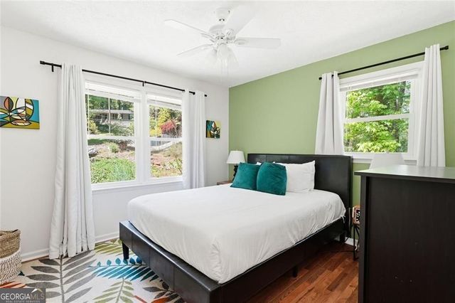 306 Jason Court, Woodstock, GA 30188