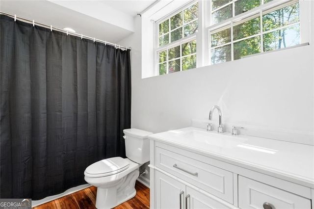 306 Jason Court, Woodstock, GA 30188