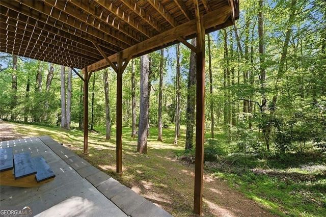 306 Jason Court, Woodstock, GA 30188